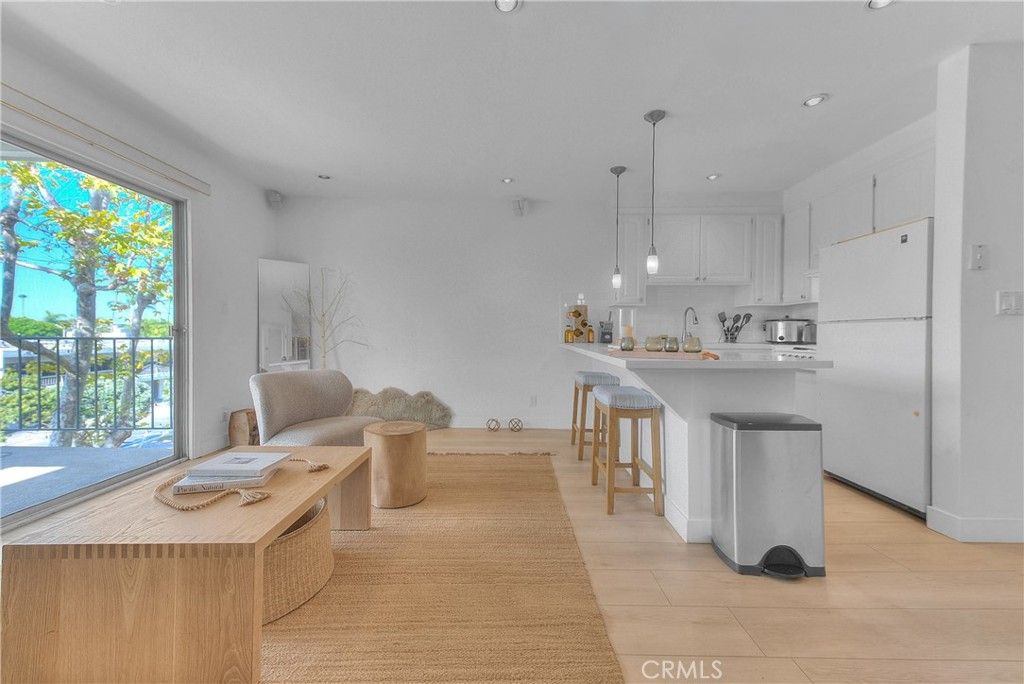 Image 13 of property listing at 200 McNeil Lane 211, Newport Beach, CA 92663