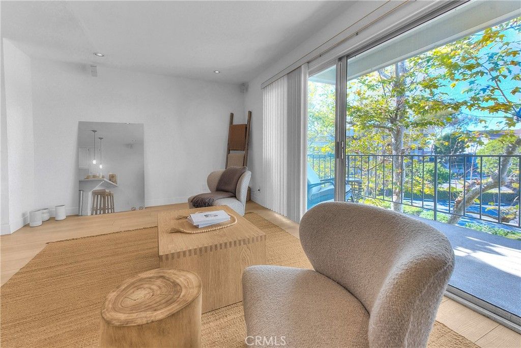 Image 17 of property listing at 200 McNeil Lane 211, Newport Beach, CA 92663