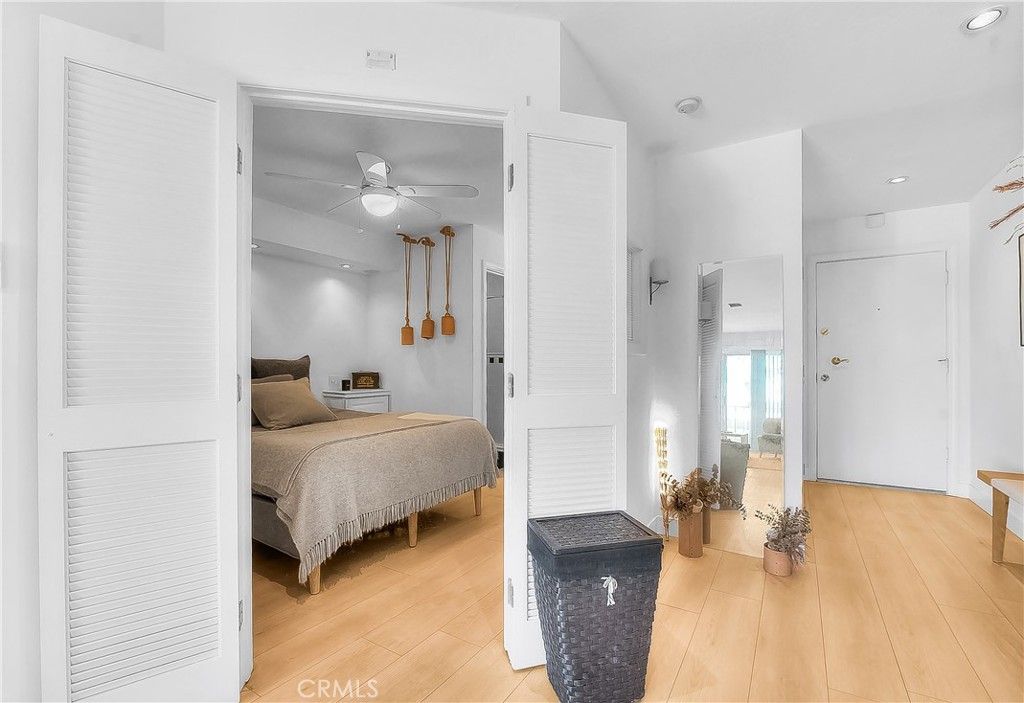 Image 19 of property listing at 200 McNeil Lane 211, Newport Beach, CA 92663