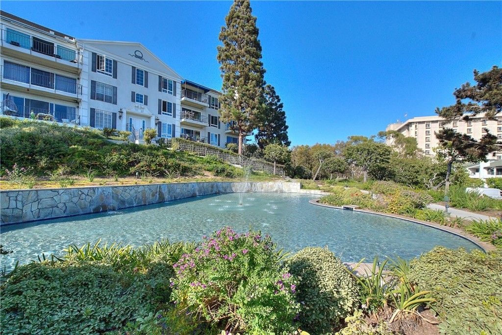 Image 34 of property listing at 200 McNeil Lane 211, Newport Beach, CA 92663