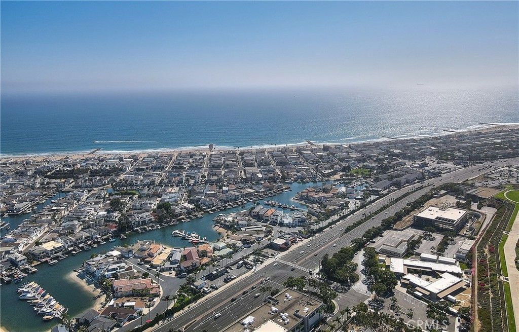 Image 52 of property listing at 200 McNeil Lane 211, Newport Beach, CA 92663