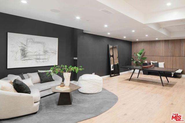 10326 Keswick Avenue, Los Angeles, CA 90064