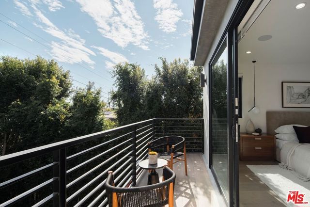 10326 Keswick Avenue, Los Angeles, CA 90064