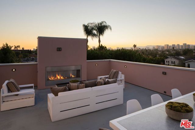 10326 Keswick Avenue, Los Angeles, CA 90064