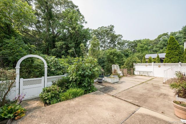 21 Vause Street, Northport, NY 11768