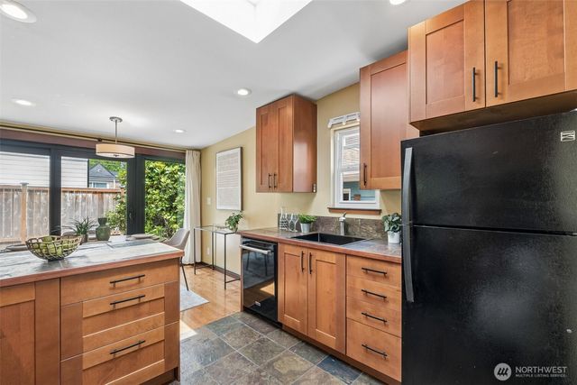 3222 NE 85th Street, Seattle, WA 98115