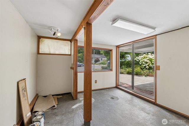 3222 NE 85th Street, Seattle, WA 98115