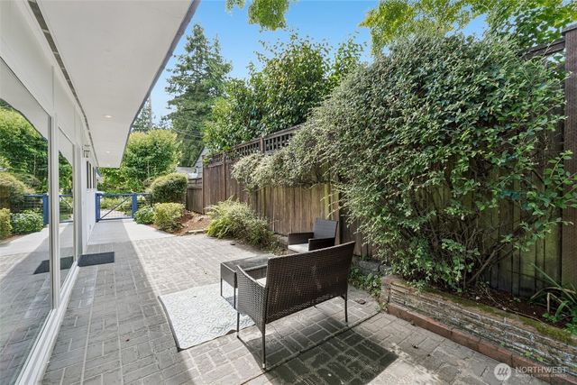 3222 NE 85th Street, Seattle, WA 98115