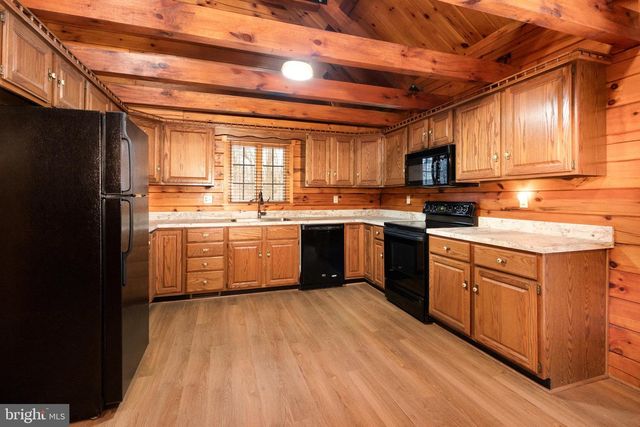 2620 ELLENDALE RD, Dauphin, PA 17018