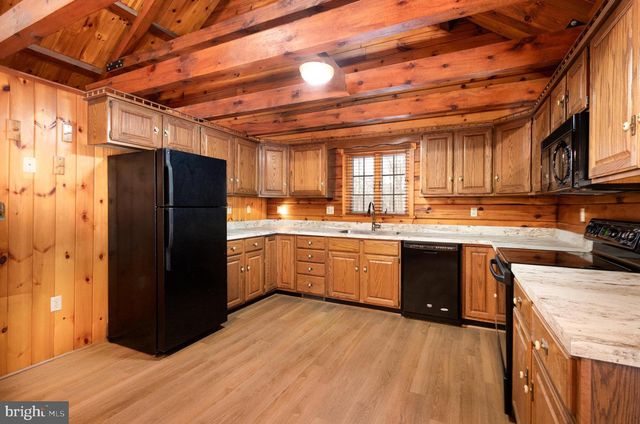 2620 ELLENDALE RD, Dauphin, PA 17018