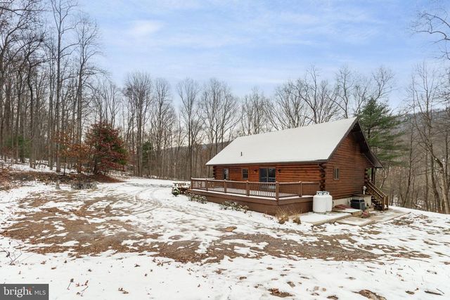 2620 ELLENDALE RD, Dauphin, PA 17018