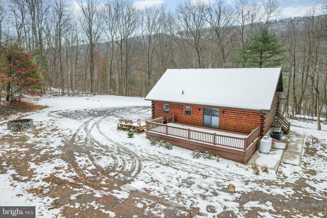 2620 ELLENDALE RD, Dauphin, PA 17018