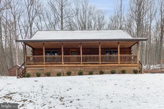 2620 ELLENDALE RD, Dauphin, PA 17018