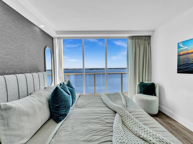 1155 Brickell Bay Dr 2011, Miami, FL 33131