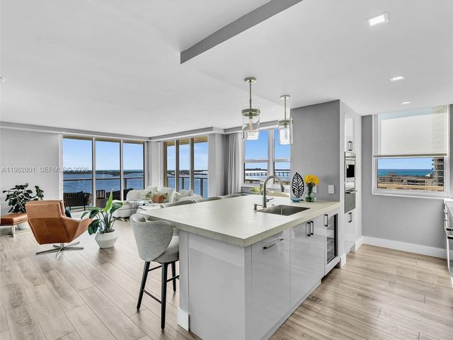 1155 Brickell Bay Dr 2011, Miami, FL 33131