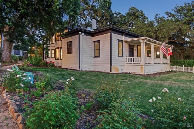 125 Cristo Ln, Santa Rosa, CA 95409