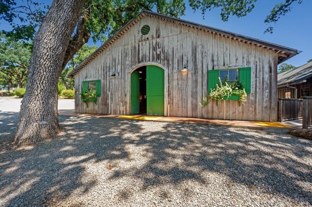 125 Cristo Ln, Santa Rosa, CA 95409