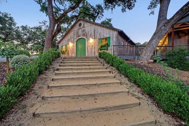 125 Cristo Ln, Santa Rosa, CA 95409