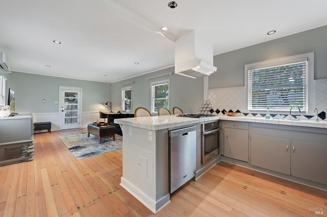 125 Cristo Ln, Santa Rosa, CA 95409