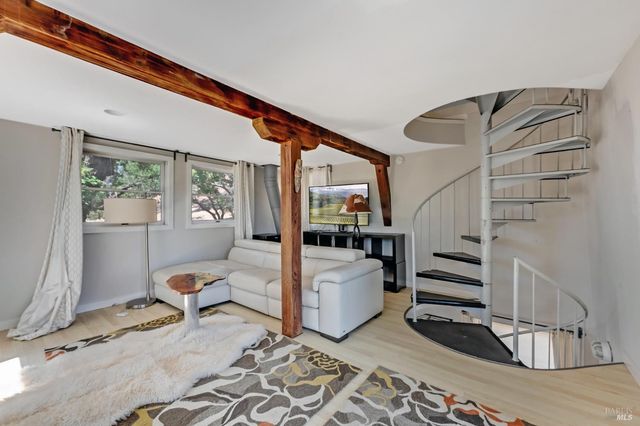 125 Cristo Ln, Santa Rosa, CA 95409