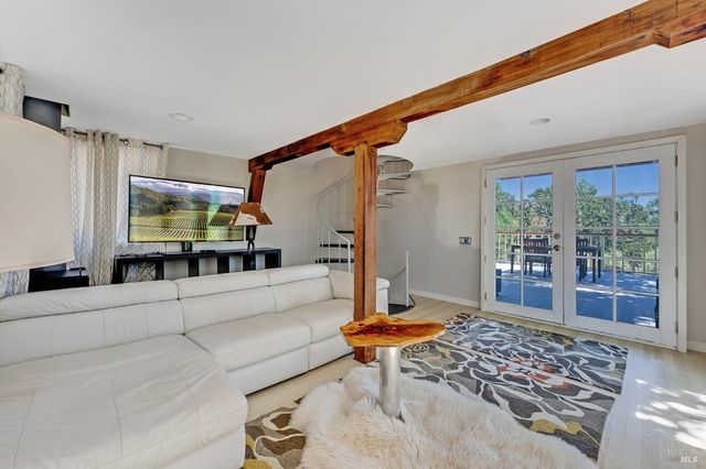 125 Cristo Ln, Santa Rosa, CA 95409