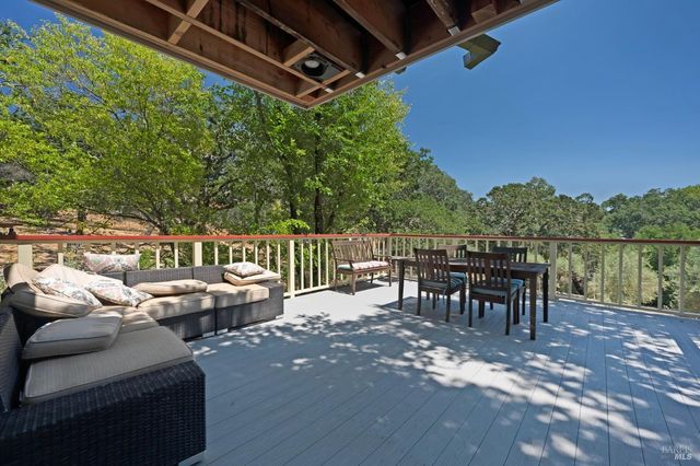 125 Cristo Ln, Santa Rosa, CA 95409