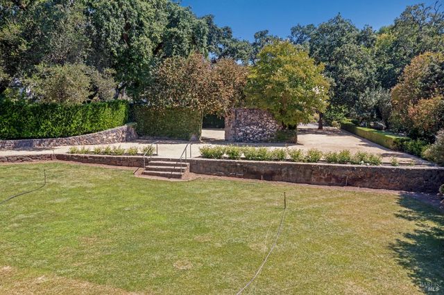 125 Cristo Ln, Santa Rosa, CA 95409