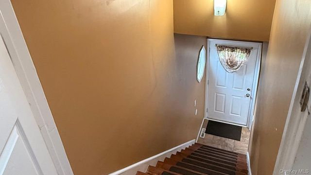 345 Oconnor Road, North Babylon, NY 11703