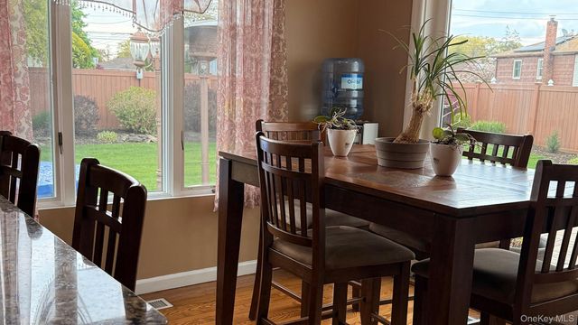 345 Oconnor Road, North Babylon, NY 11703