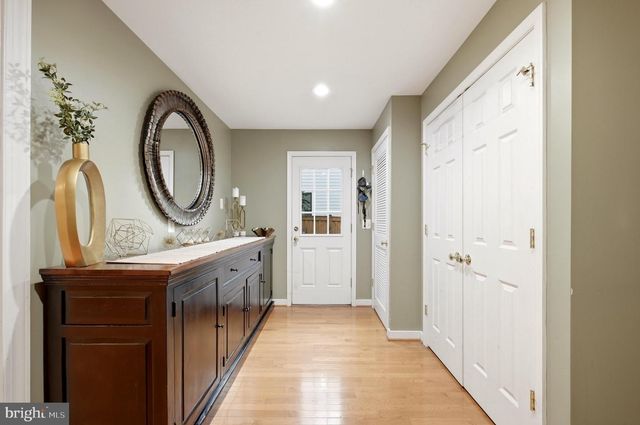 1825 DALMATION DR, Mclean, VA 22101