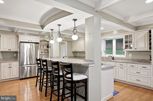 1825 DALMATION DR, Mclean, VA 22101
