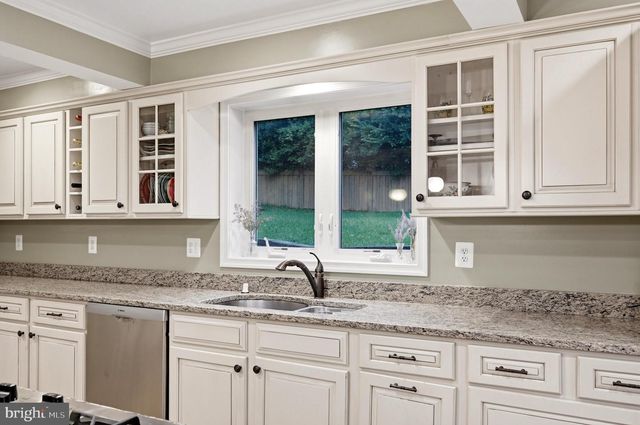 1825 DALMATION DR, Mclean, VA 22101