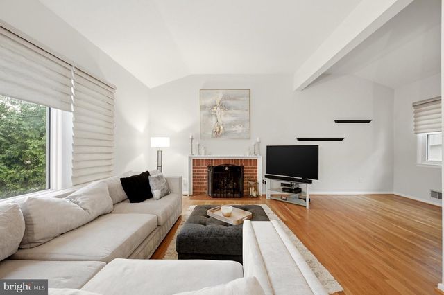 1825 DALMATION DR, Mclean, VA 22101