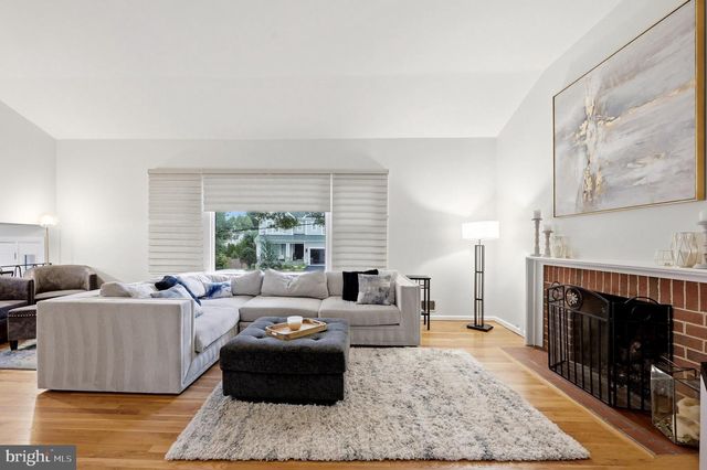 1825 DALMATION DR, Mclean, VA 22101