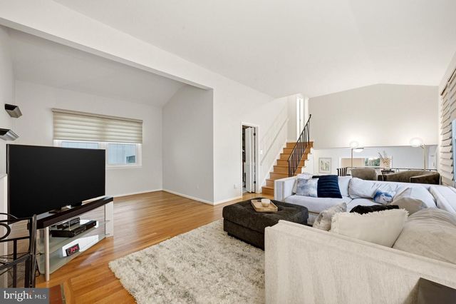 1825 DALMATION DR, Mclean, VA 22101