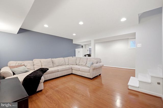 1825 DALMATION DR, Mclean, VA 22101