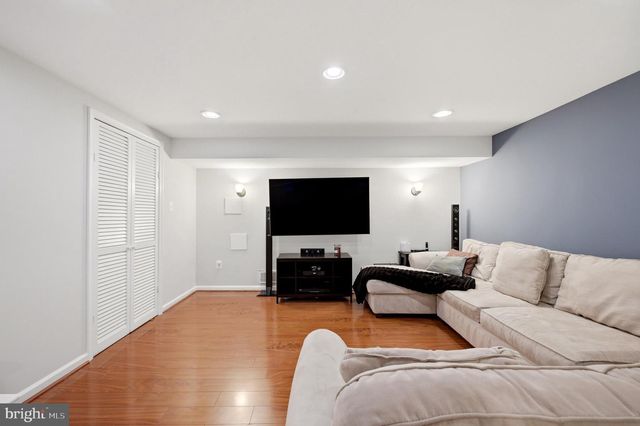 1825 DALMATION DR, Mclean, VA 22101