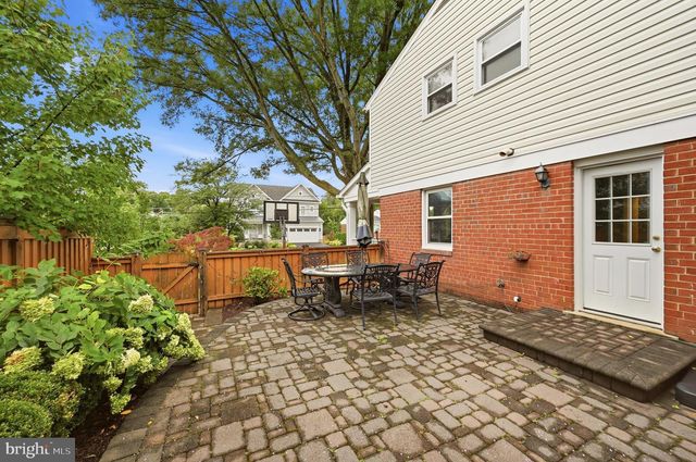 1825 DALMATION DR, Mclean, VA 22101