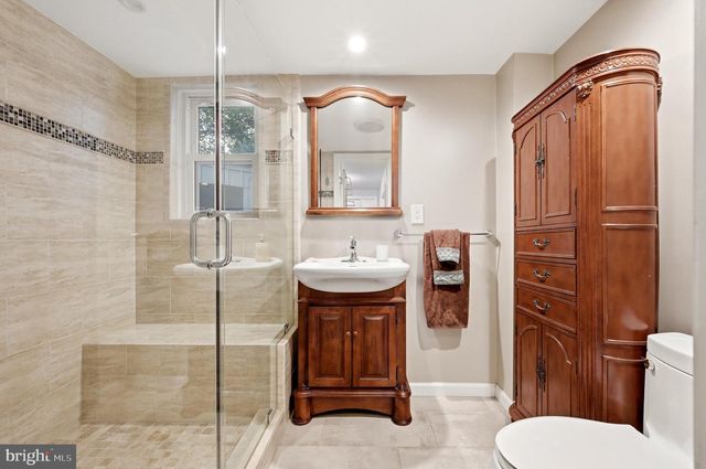 1825 DALMATION DR, Mclean, VA 22101