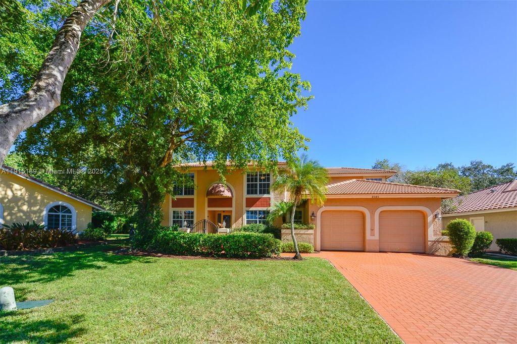 2101 Oakmont Ter, Coral Springs, FL 33071