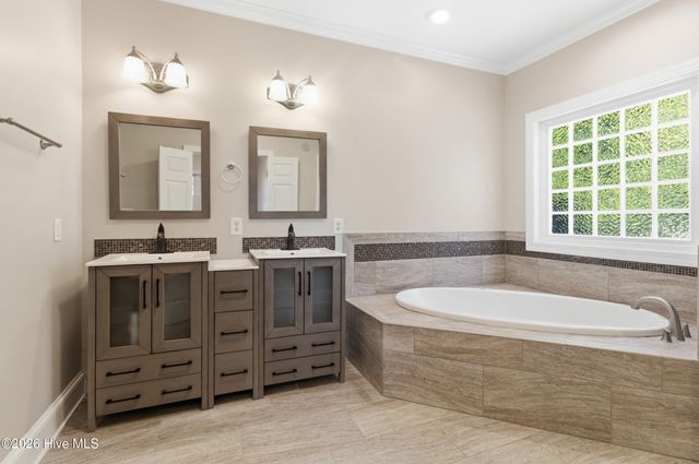 516 Long Point Road, Chocowinity, NC 27817