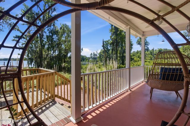 516 Long Point Road, Chocowinity, NC 27817