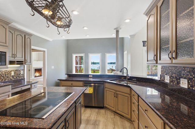 516 Long Point Road, Chocowinity, NC 27817