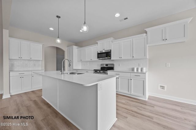 1109 Lunenburg Place, Jacksonville, NC 28540