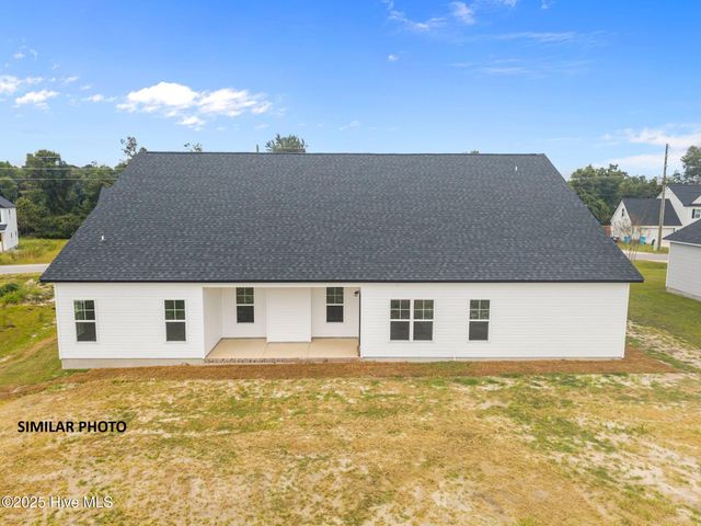 1109 Lunenburg Place, Jacksonville, NC 28540