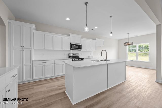 1109 Lunenburg Place, Jacksonville, NC 28540