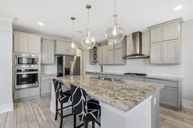 8915 Forest Side Drive, Missouri City, TX 77459