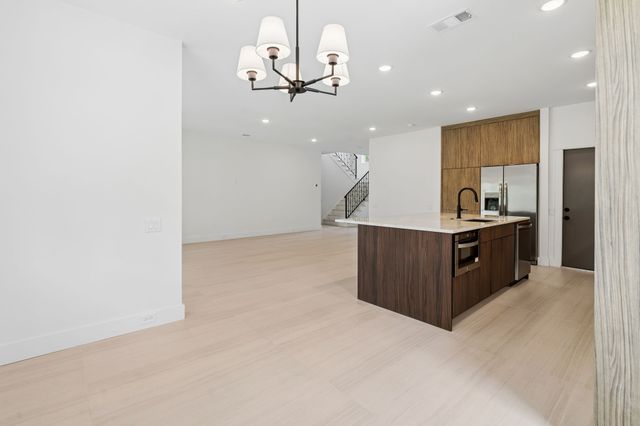 416 S Elm Street, Sherman, TX 75090