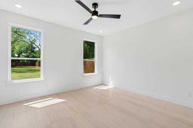 416 S Elm Street, Sherman, TX 75090