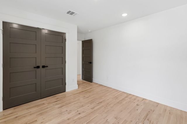 416 S Elm Street, Sherman, TX 75090